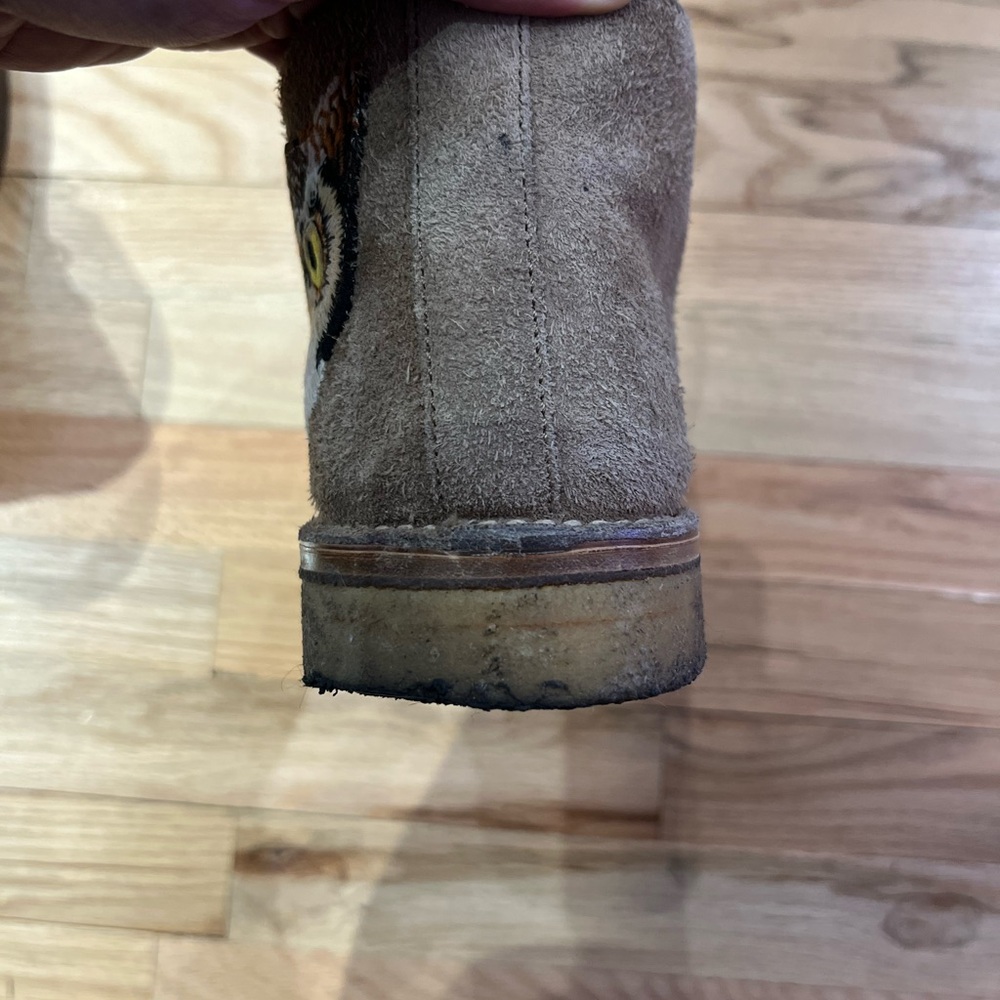 Gucci Moreau embroidered chukka boots.
Size 8.5 Gucci - 9.5 US - Picture 9 of 11